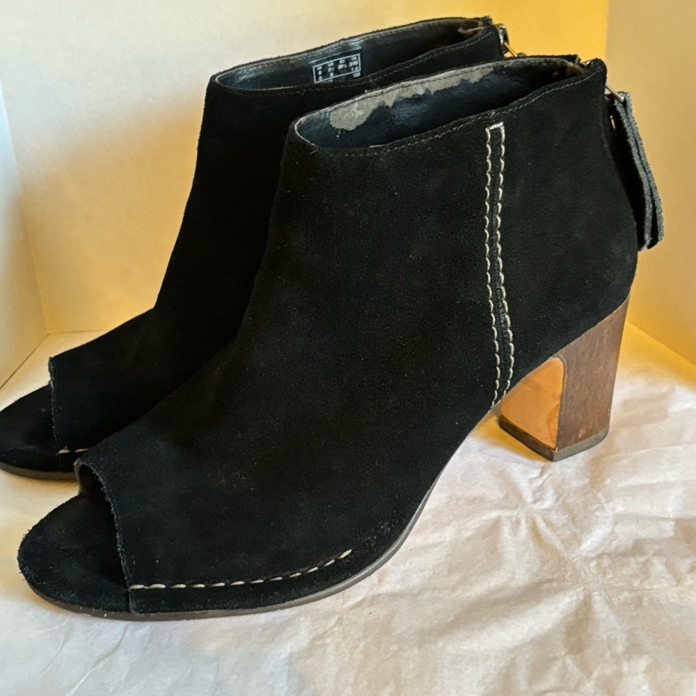Clarks Booties Spiced Melody 26127292 Black Suede Ankle & Booties Boots Size 8.5 - Picture 3 of 9